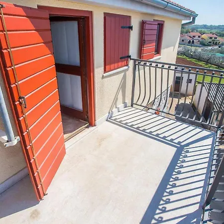 Lovely In With Wifi Apartment Porec